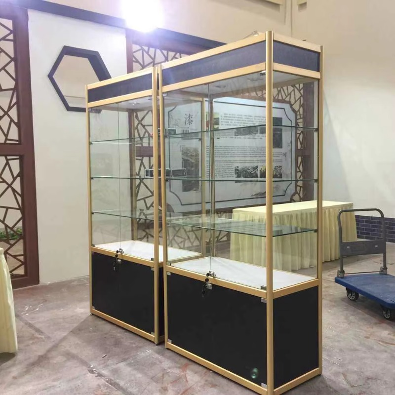 ตู้โชว์กระจกในห้างสรรพสินค้าบู - Glass Cabinet Display บทวิจารณ์และราคา